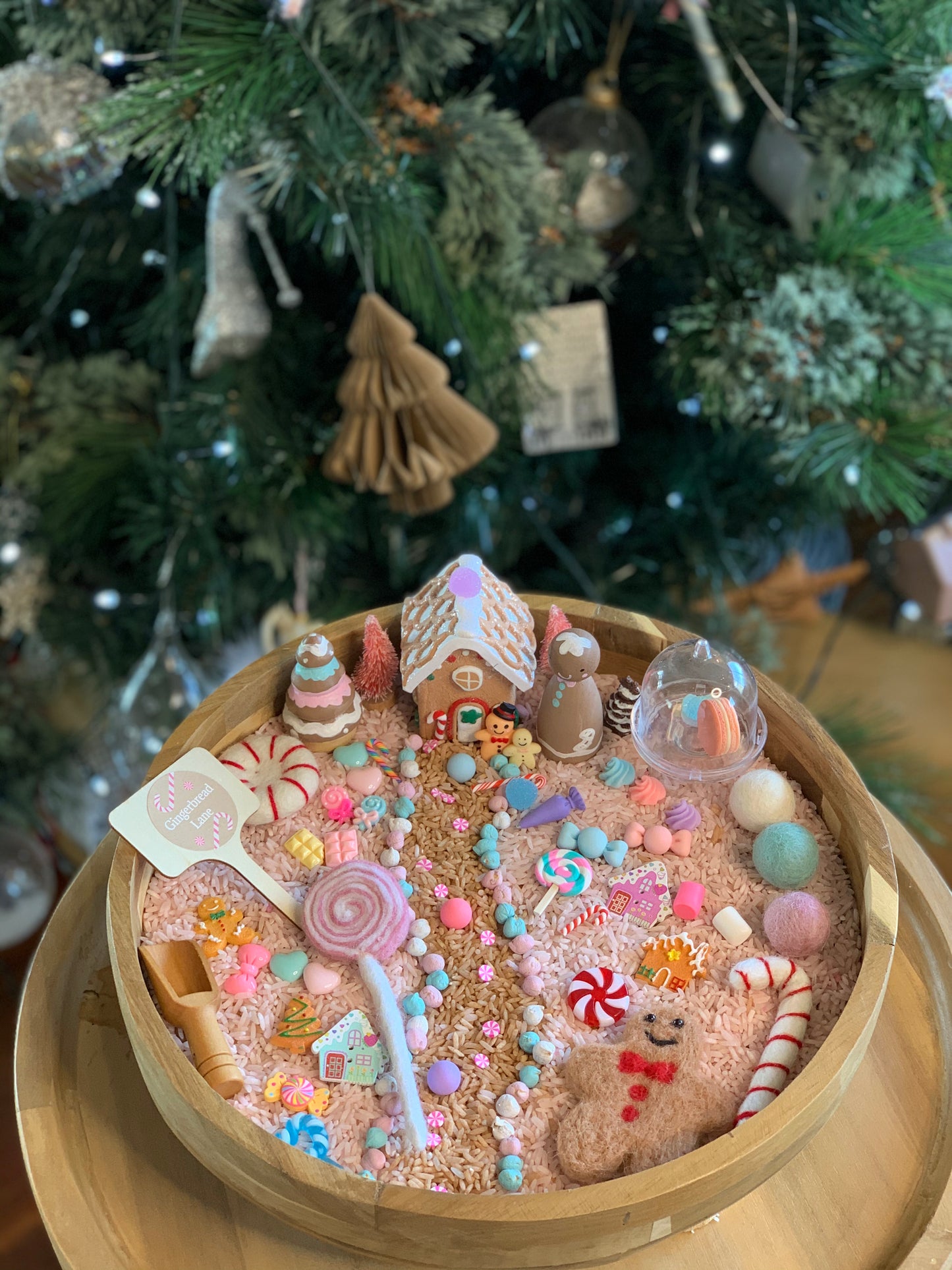 Gingerbread lane sensory kit