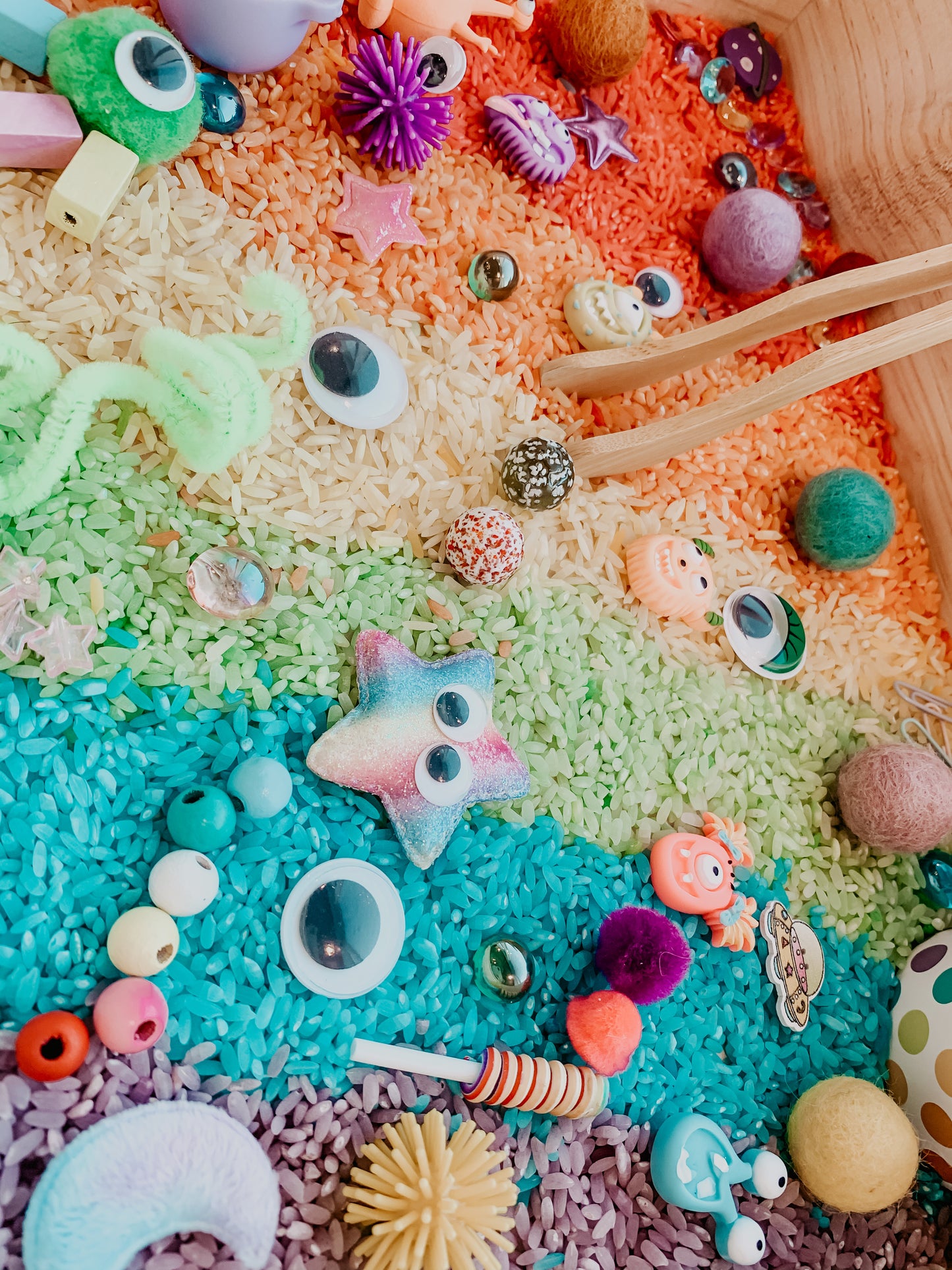 Monsters sensory kit