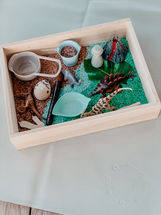 Dinosaur world sensory bin  - Toddler safe!