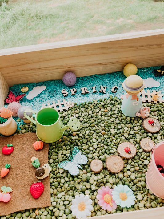 A little spring garden sensory kit